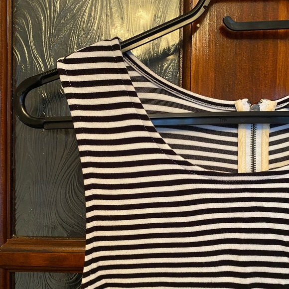 Banana Republic crop top - Picture 2 of 4